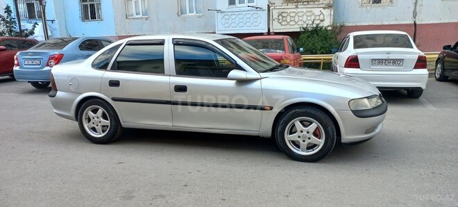 Opel Vectra 1998, 398,000 km - 2.0 л - Sumqayıt