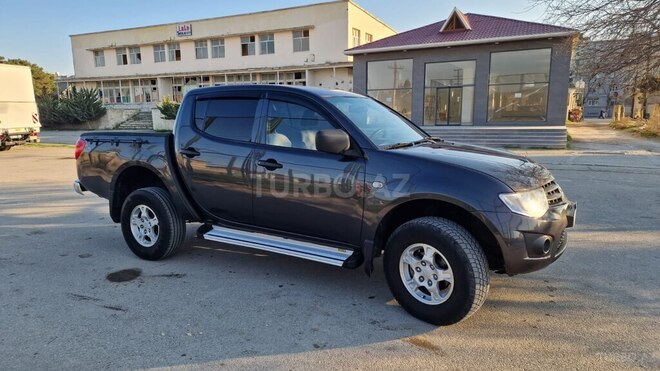 Mitsubishi L200 2014, 217,932 km - 2.5 l - Bakı