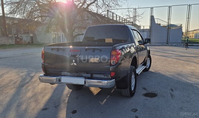 Mitsubishi L200 2014, 217,932 km - 2.5 l - Bakı