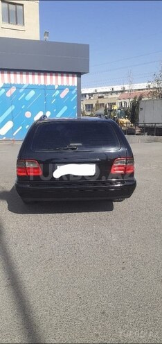 Mercedes E 230 1997, 315,000 km - 2.3 л - Bakı