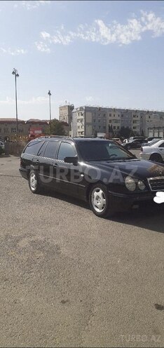 Mercedes E 230 1997, 315,000 km - 2.3 л - Bakı
