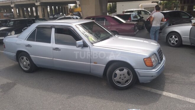 Mercedes E 200 1993, 600,000 km - 2.0 л - Bakı