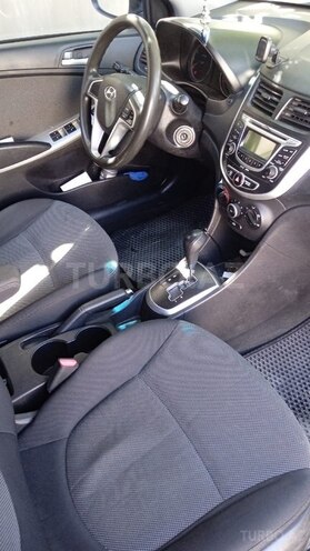 Hyundai Accent 2013, 175,000 km - 1.6 l - Bakı