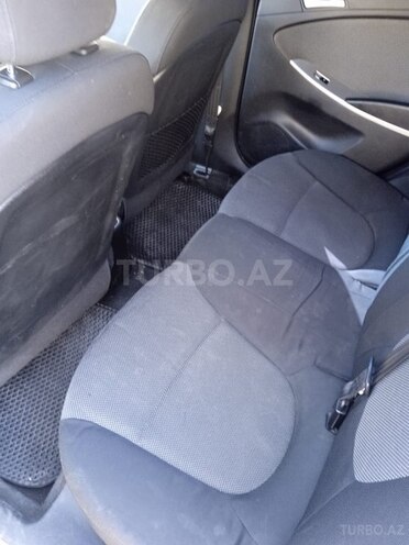 Hyundai Accent 2013, 175,000 km - 1.6 l - Bakı