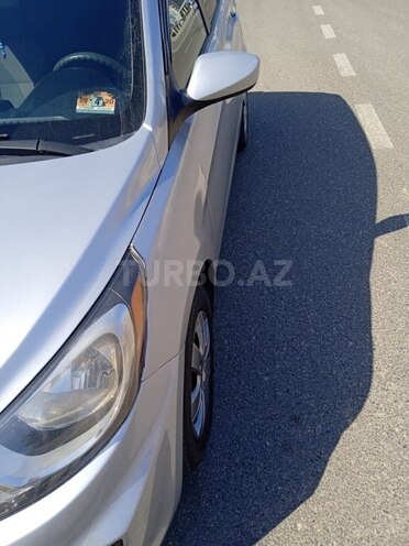 Hyundai Accent 2013, 175,000 km - 1.6 l - Bakı