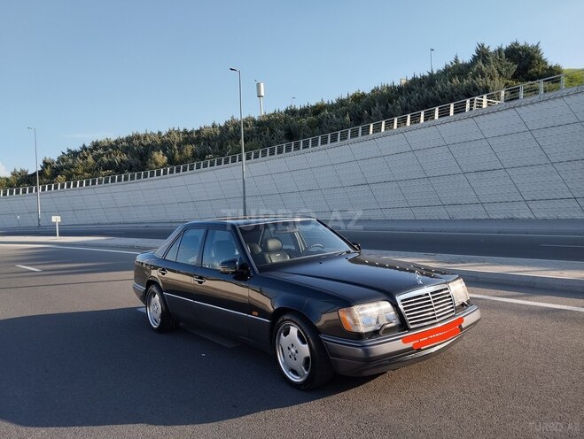 Mercedes E 220 1994, 427,200 km - 2.2 l - Bakı