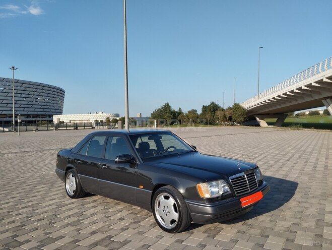 Mercedes E 220 1994, 427,200 km - 2.2 l - Bakı