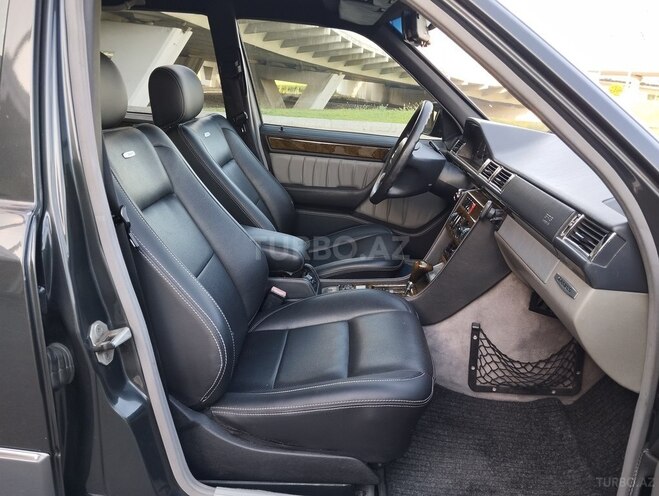 Mercedes E 220 1994, 427,200 km - 2.2 l - Bakı