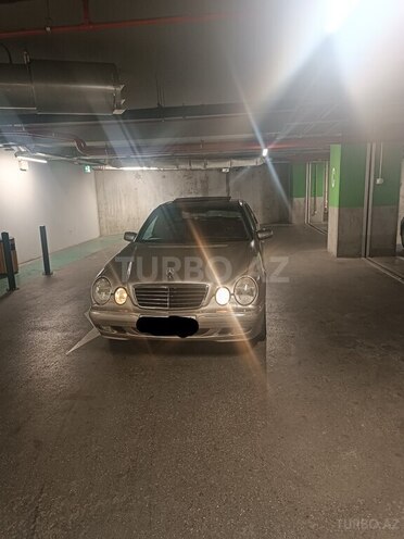 Mercedes E 220 2000, 230,000 km - 2.2 л - Bakı