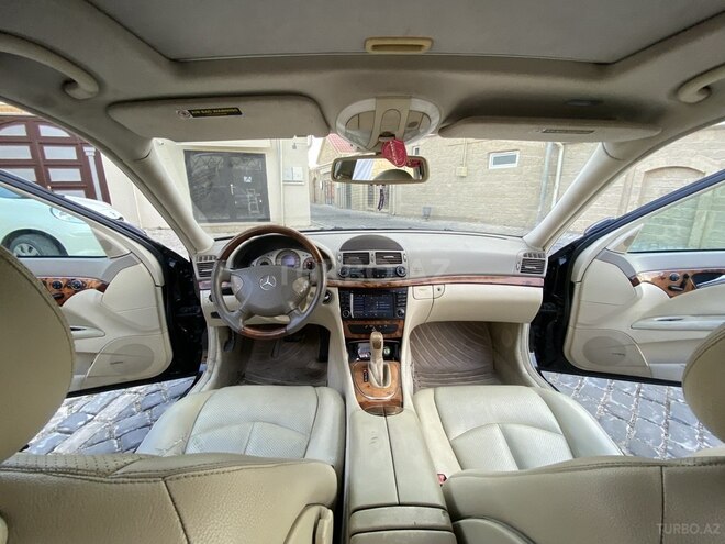 Mercedes E 320 2004, 204,000 km - 3.2 l - Bakı