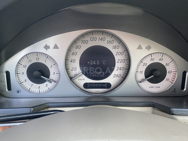 Mercedes E 320 2004, 204,000 km - 3.2 l - Bakı