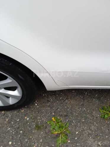 Kia Rio 2014, 200,900 km - 1.4 l - Quba