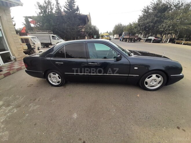 Mercedes E 240 1998, 280,000 km - 2.4 l - Biləsuvar