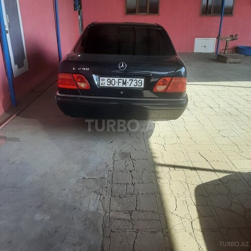 Mercedes E 240 1998, 280,000 km - 2.4 l - Biləsuvar