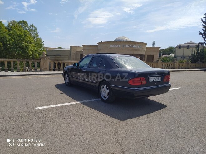 Mercedes E 230 1997, 288,000 km - 2.3 л - Bakı