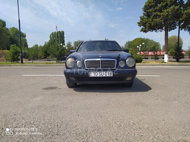 Mercedes E 230 1997, 288,000 km - 2.3 л - Bakı