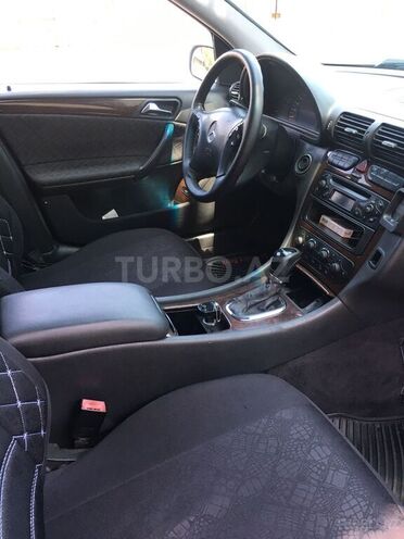 Mercedes C 200 2000, 285,000 km - 2.0 l - Qax