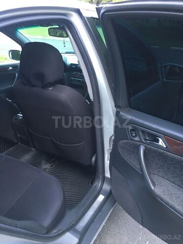 Mercedes C 200 2000, 285,000 km - 2.0 l - Qax