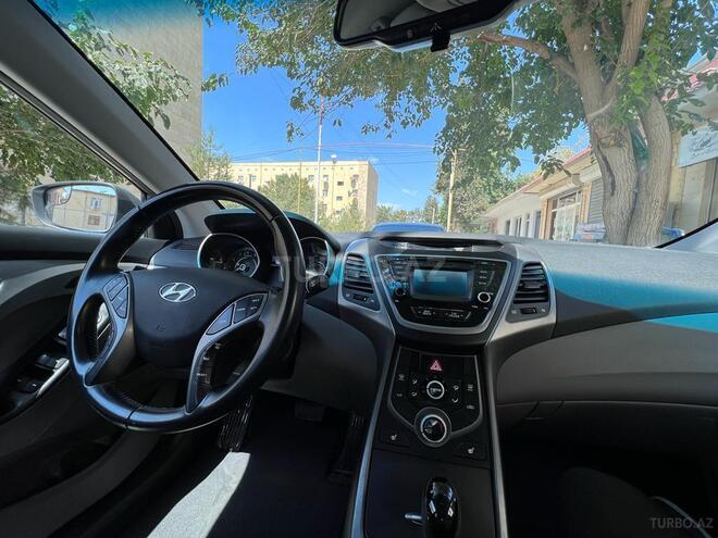 Hyundai Elantra 2014, 233,000 km - 1.8 l - Şirvan