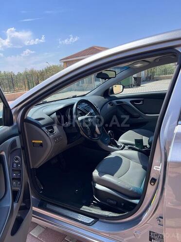 Hyundai Elantra 2014, 233,000 km - 1.8 l - Şirvan