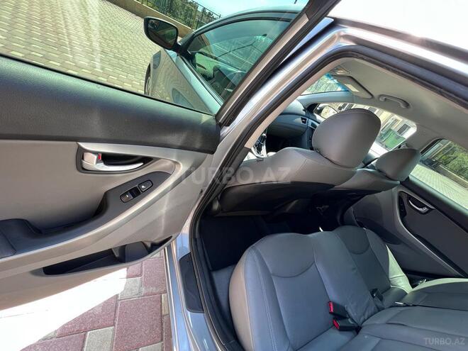 Hyundai Elantra 2014, 233,000 km - 1.8 l - Şirvan