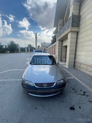 Opel Vectra 1996, 250,000 km - 1.8 l - Bakı