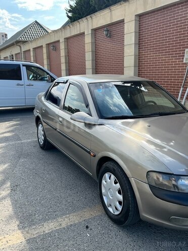 Opel Vectra 1996, 250,000 km - 1.8 l - Bakı