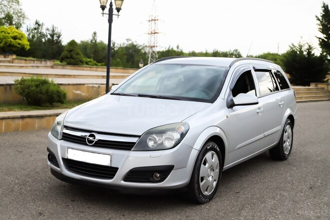 Opel Astra 2006, 253,000 km - 1.6 л - Quba