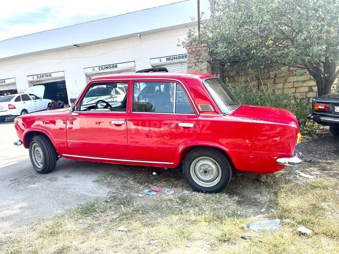 LADA (VAZ) 21011 1985, 110,000 km - 1.3 л - Gəncə