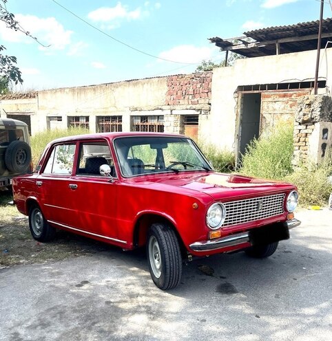 LADA (VAZ) 21011 1985, 110,000 km - 1.3 л - Gəncə