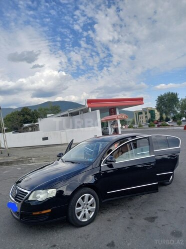 Volkswagen Passat 2005, 251,327 km - 2.0 l - Şəki