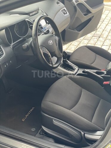 Hyundai Elantra 2015, 182,097 km - 1.8 л - Bakı