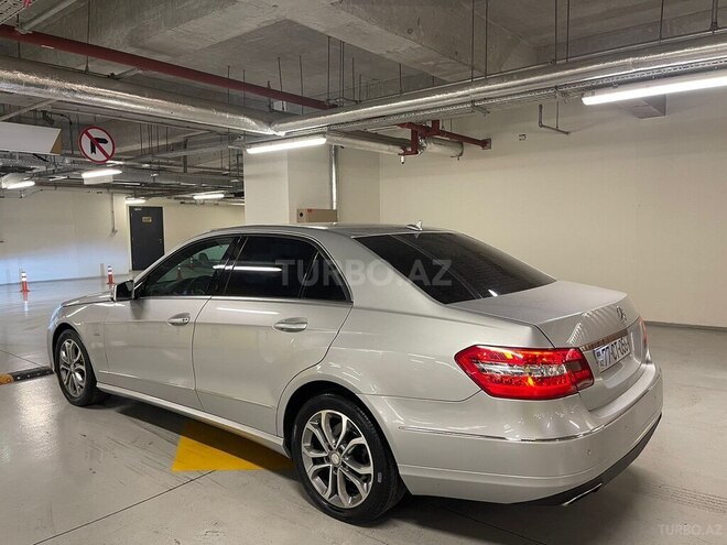 Mercedes E 220 2010, 235,000 km - 2.2 l - Gəncə