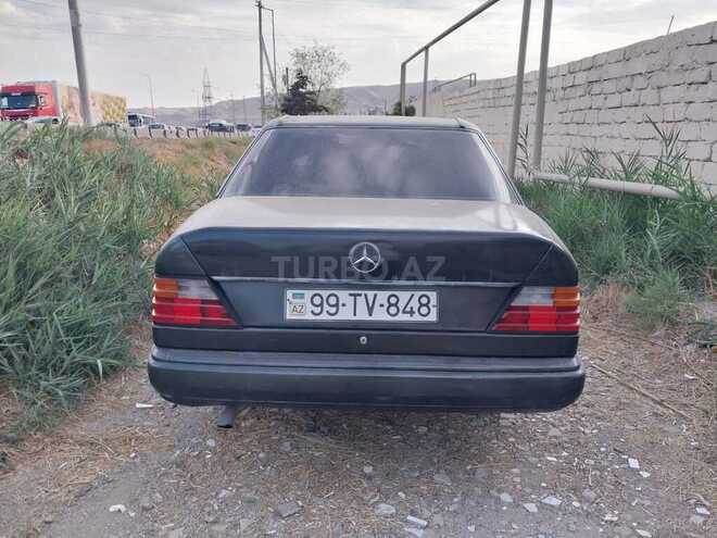 Mercedes E 230 1986, 230,000 km - 2.3 l - Bakı