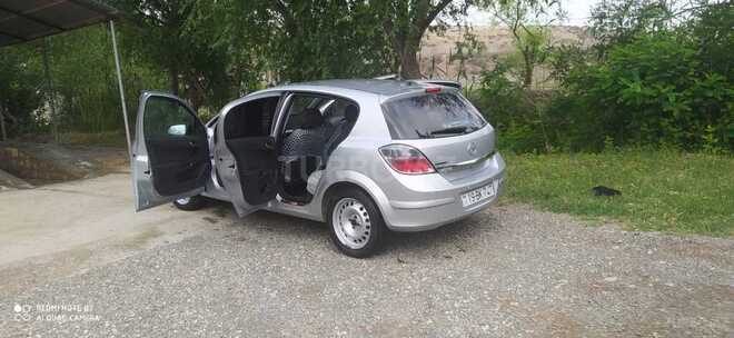 Opel Astra 2009, 200,000 km - 1.4 l - Füzuli