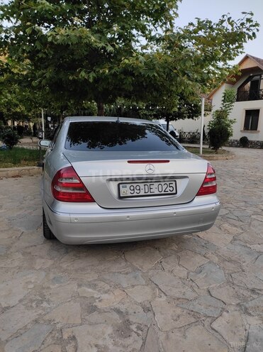 Mercedes E 240 2002, 300,000 km - 2.4 l - Gəncə