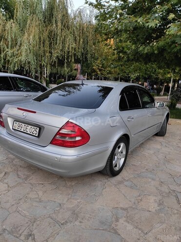 Mercedes E 240 2002, 300,000 km - 2.4 l - Gəncə