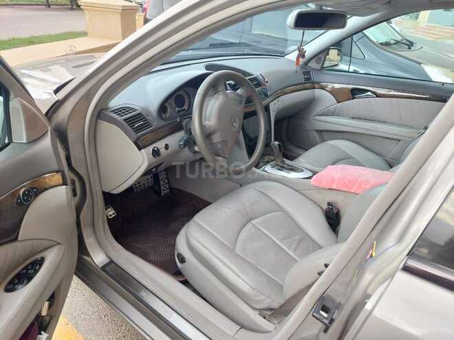 Mercedes E 240 2004, 274,500 km - 2.6 л - Bakı