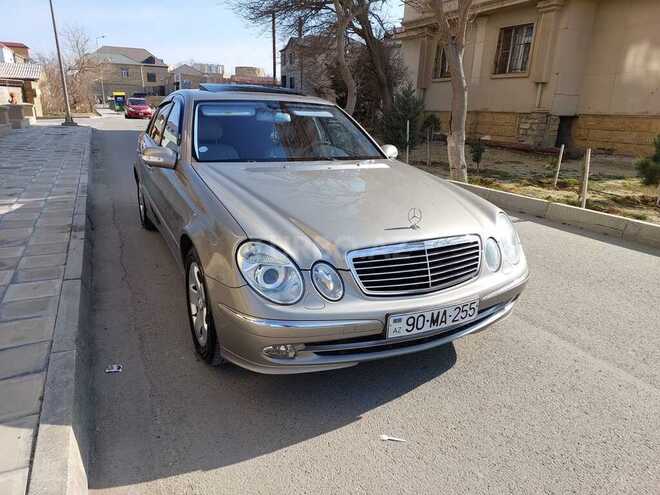 Mercedes E 240 2004, 274,500 km - 2.6 л - Bakı