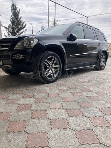 Mercedes GL 550 2007, 12,000 km - 5.5 l - Sabirabad
