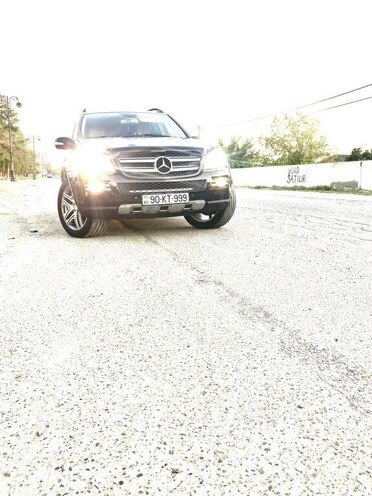 Mercedes GL 550 2007, 12,000 km - 5.5 l - Sabirabad