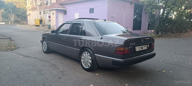 Mercedes E 200 1992, 390,000 km - 2.0 л - Lənkəran