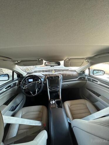 Ford Fusion 2018, 65,000 km - 1.5 l - Yevlax