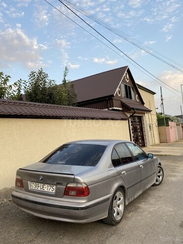 BMW 528 1996, 325,680 km - 2.8 l - Bakı
