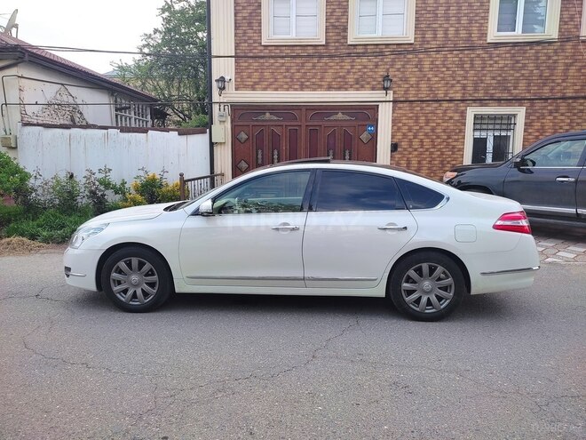 Nissan Teana 2009, 237,000 km - 3.5 l - Quba