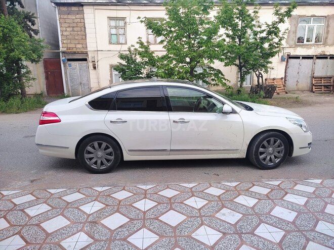 Nissan Teana 2009, 237,000 km - 3.5 l - Quba
