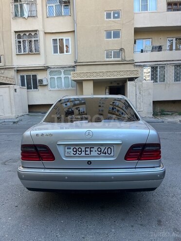 Mercedes E 240 1998, 221,000 km - 2.4 l - Bakı