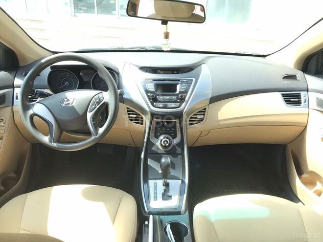 Hyundai Elantra 2013, 160,934 km - 1.8 л - Sabirabad