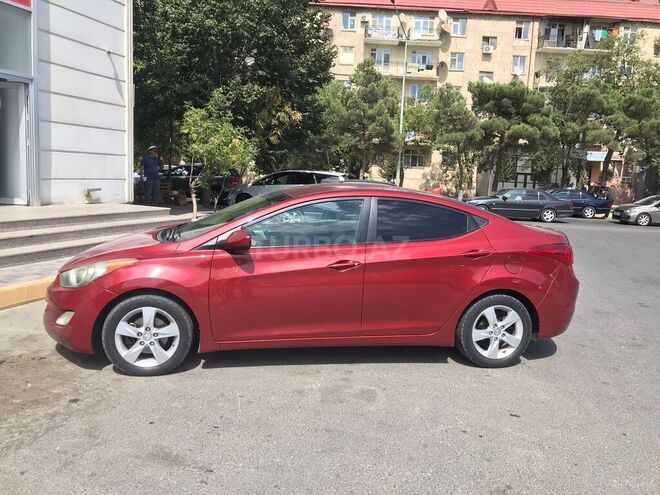 Hyundai Elantra 2013, 160,934 km - 1.8 л - Sabirabad