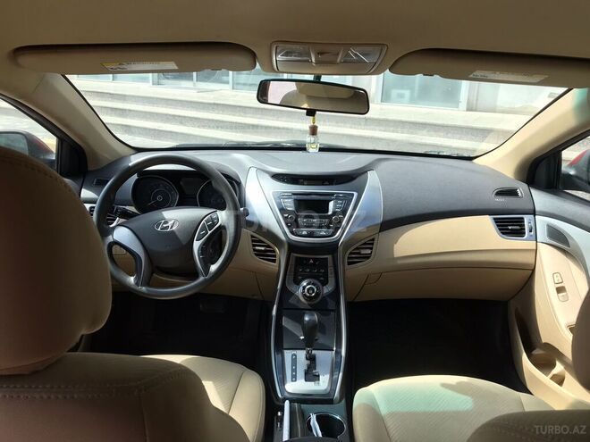 Hyundai Elantra 2013, 160,934 km - 1.8 л - Sabirabad